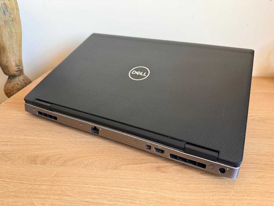 Laptop Workstation Dell Precision 15.6" – i7, 32GB RAM, NVIDIA Quadro 6GB