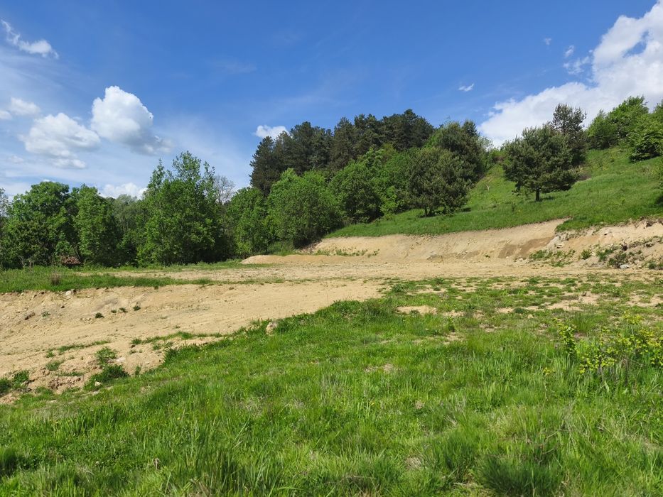 Vând teren 4.000 mp pe Valea Morii barajul I