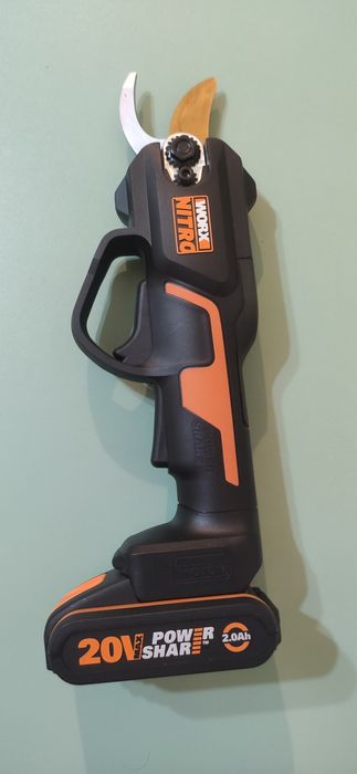 Vând / vând / vând