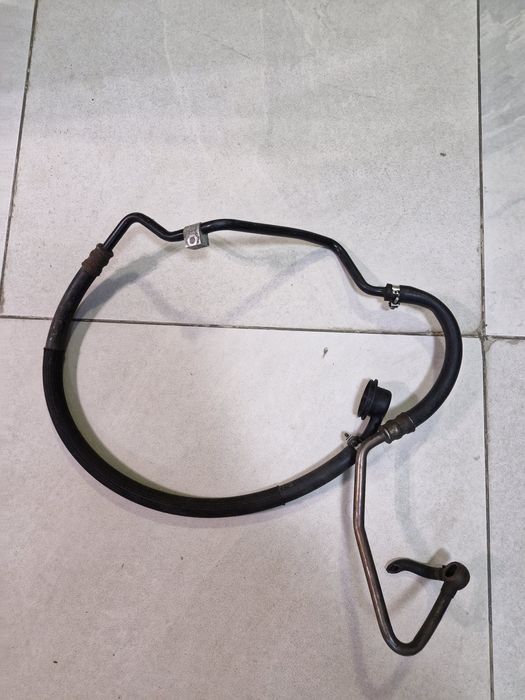 Шланг на ГУР Мерседес