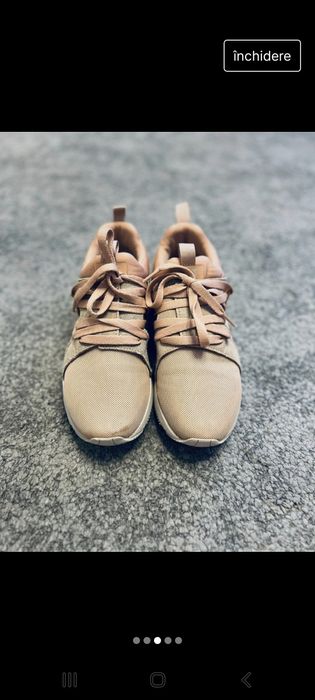 Adidasi  Asics,în stare bună,mărimea 37,dar se potrivesc la 36.5