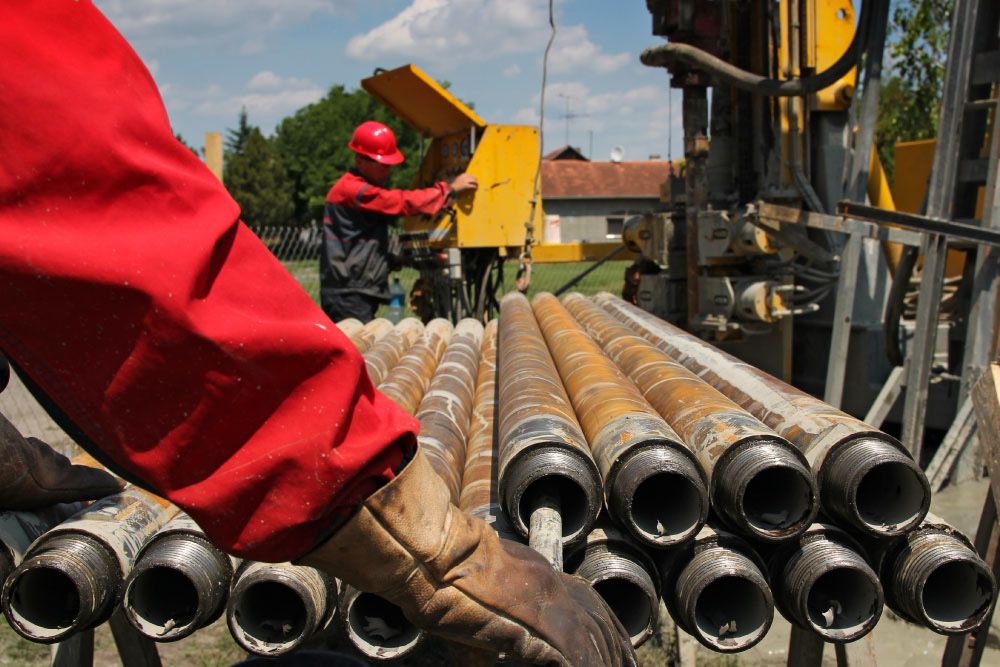 Foraje de mare adâncime și medie adâncime 40-150 metri facem detectie