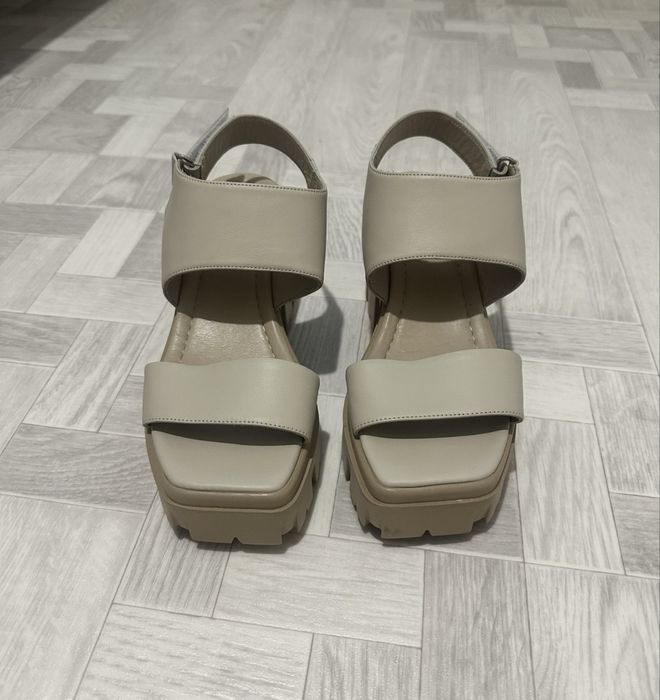 Туфли лодочки.