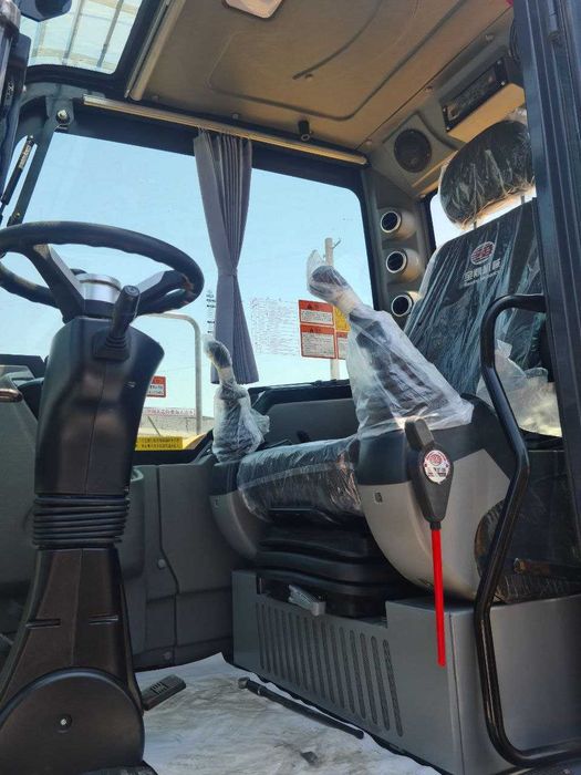 Экскаватор колесный BAODING 0,3 в наличии