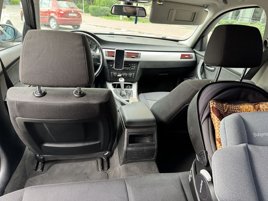 Bmw E90 328i  vand sau schimb