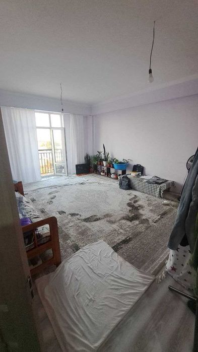 3 xonali uy yaxshi holatda sotiladi