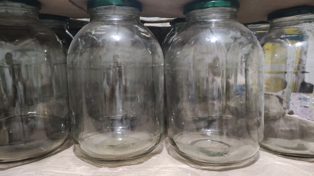 Продается банка 3л