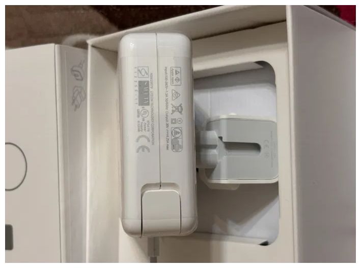 зарядка для MacBook - блок питания на макбук