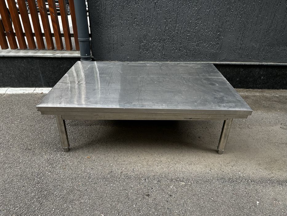Срочно продам. Очень в зорошем состояние .