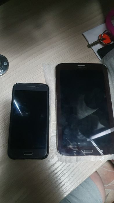 Samsung Galaxy E5 v Samsung Galaxy Tab3