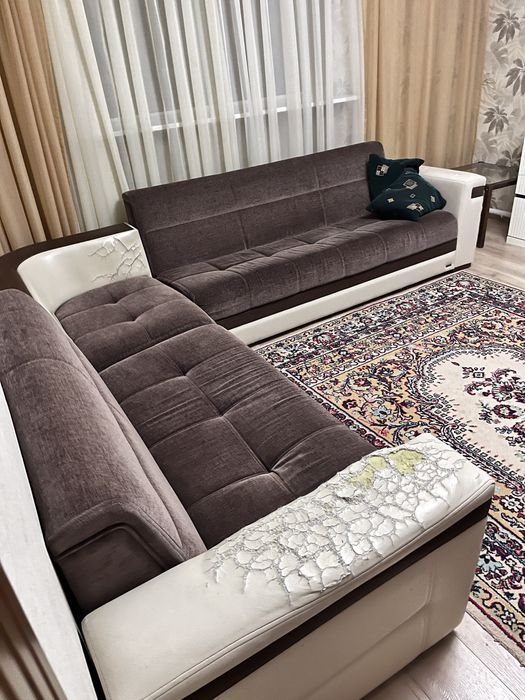 Продаю угловой диван