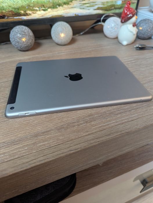 Ipad 6 Gen 128 GB LTE/4G