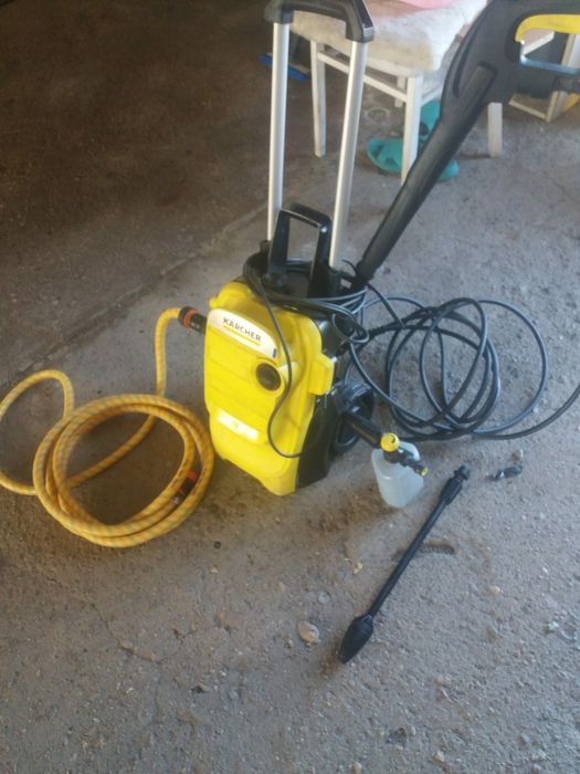 Продам карчер б/у