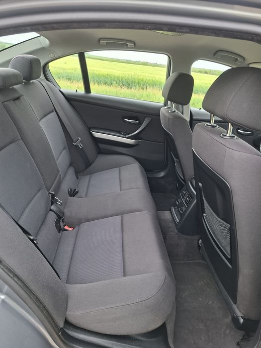 BMW Seria 3 2010 — imagine 5