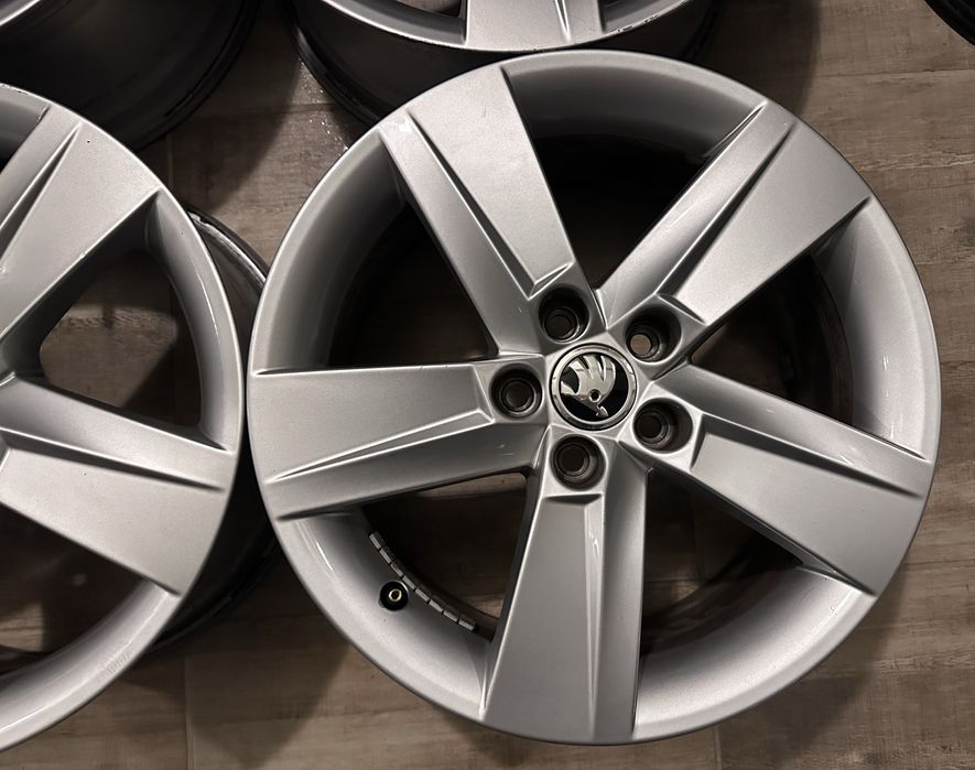 Оригинални джанти 16 цола Шкода Фабия 3 Skoda Fabia MK3