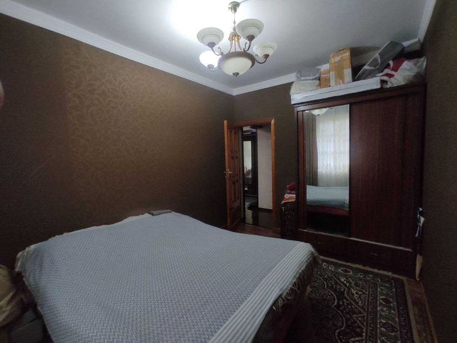 5 комнатная квартира с удобным расположеним, 4 квартал Юнусобад/73 дом