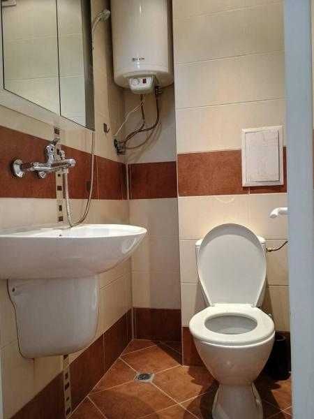 Дава се под наем Двустаен апартамент в Бургас, Център - 70 кв.м за 326.4 € - Снимка #10