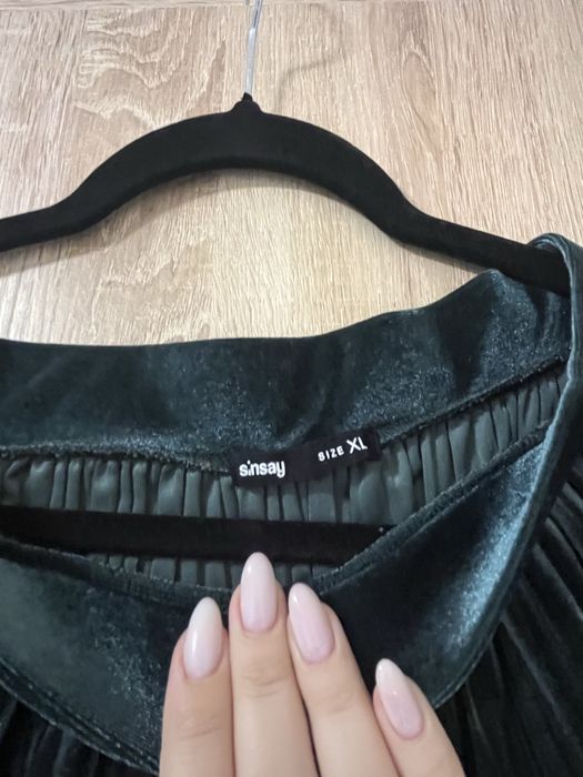 Дамски поли различни модели и цветове