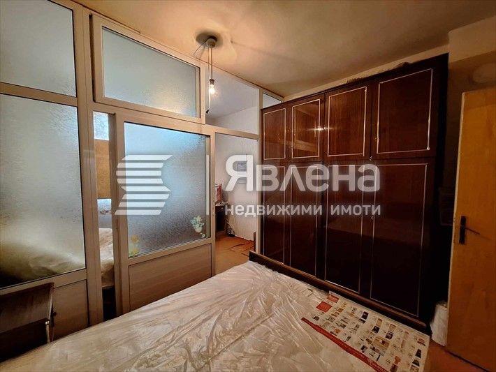 Продава се Тристаен апартамент в Ямбол, Център - 91 кв.м за 1044 €/кв.м - Снимка #5