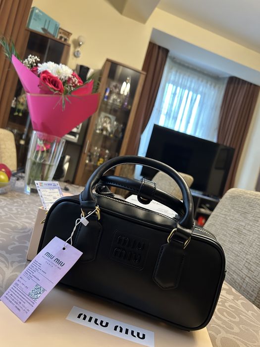 Geanta Miu Miu arcadie