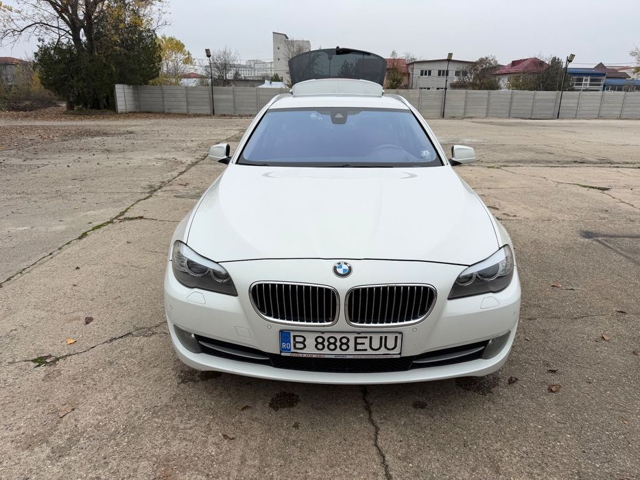 BMW Seria 5  525xD