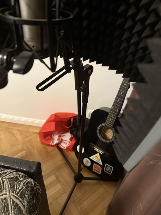 Microfon RODE NT1-A + Interfata Focusrite solo 3rd gen + Stand + Shiel