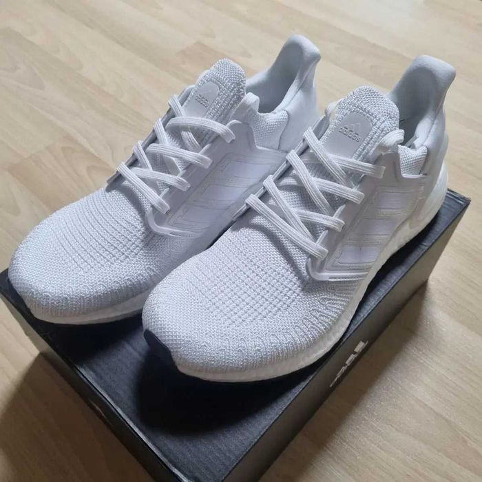 Оригинални Обувки ADIDAS ULTRABOOST 20  2025  EU42-45 1/2