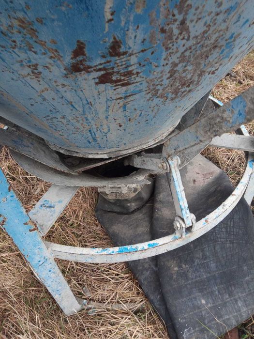 Bena beton cu furtun Boscaro 500lt