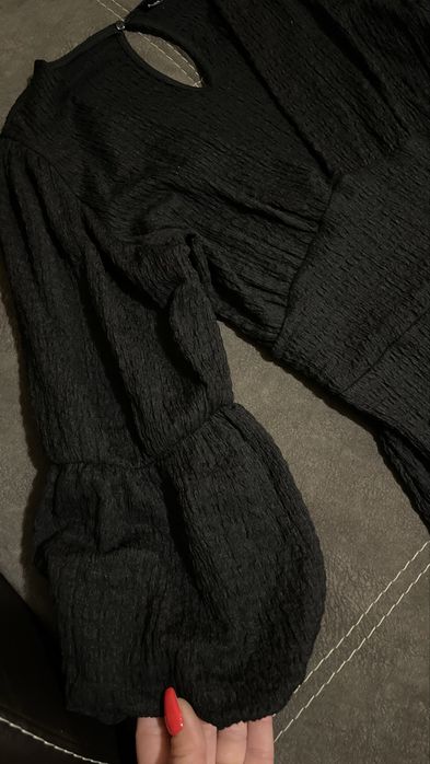 Уникален еластичен гащеризон на BERSHKA с актуални широки крачоли