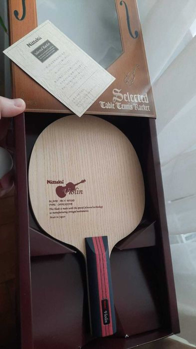 Nittaku Violin, maner drept - Lemn Paleta Tenis de Masa