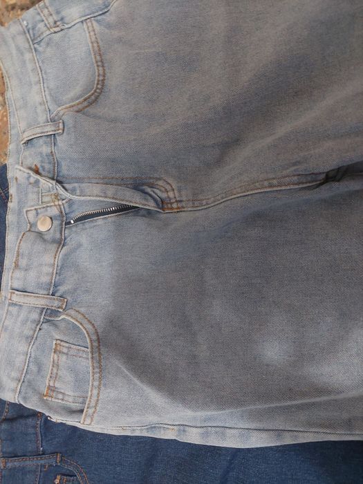 Продам новые джинсы