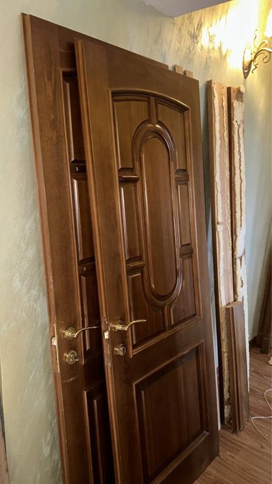 Продаю дверь в отличном состояний