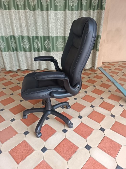 Ofis kreslolari sotiladi