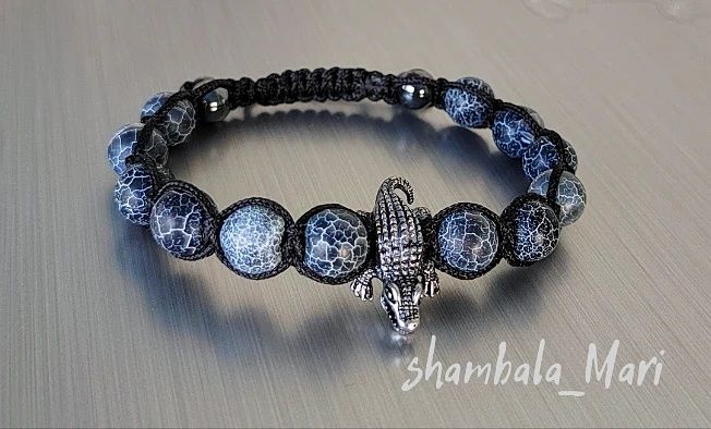 Браслеты из камней