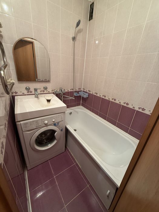 продается квартира(5мкр)