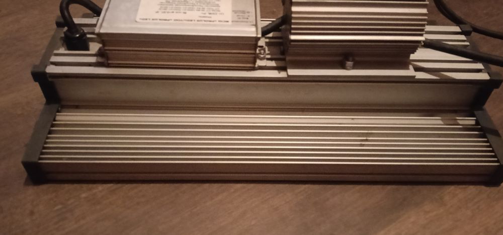 Прожектор освещения уличный