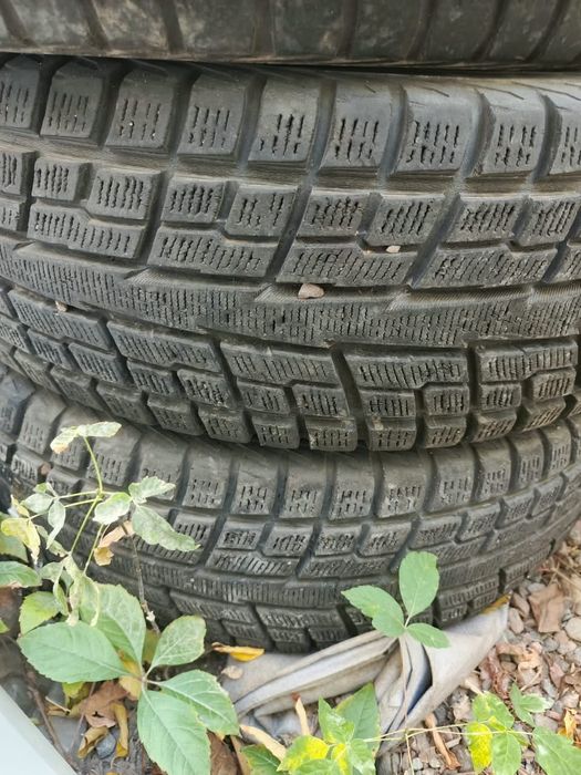 Продам зимние шины