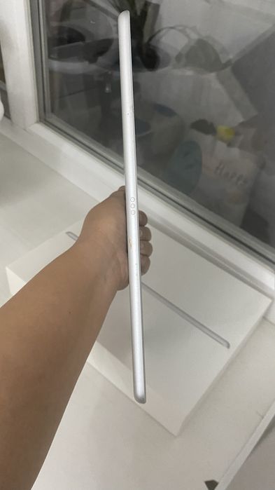 Продам Ipad 9th generation wi-fi