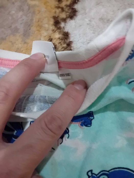 Лот дрехи за момче и маратонки