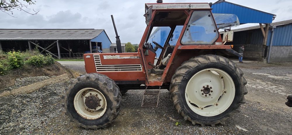 Fiat 70-90 tractor 4x4 ca 80-90. 90-90