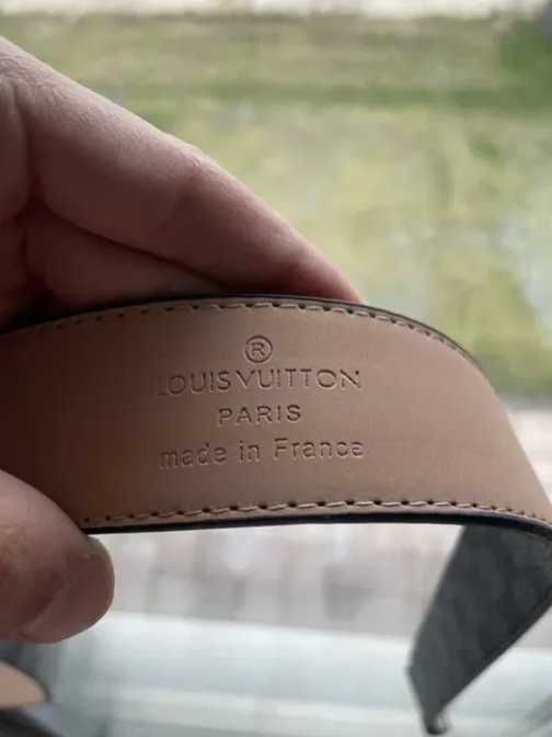 Curea Louis Vuitton LV neagra