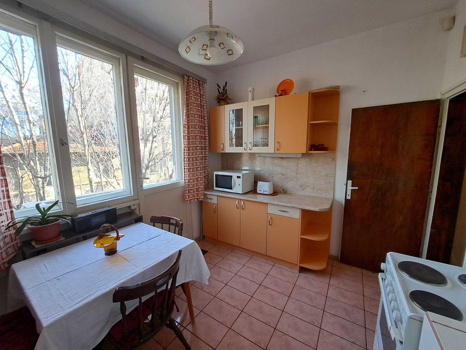 Дава се под наем Тристаен апартамент в София, Център - 85 кв.м за 586.5 € - Снимка #8