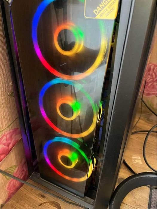 Продавам Геймърски Компютър