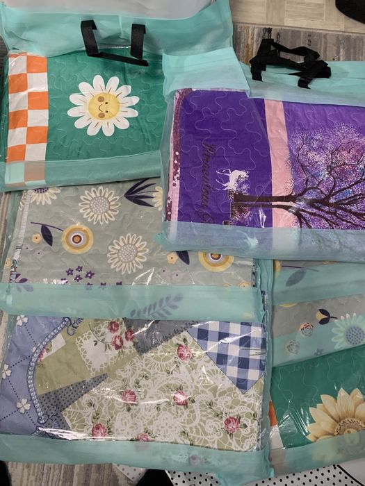 Продаются одеяло