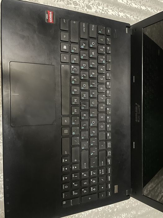Ноутбук asus x501u