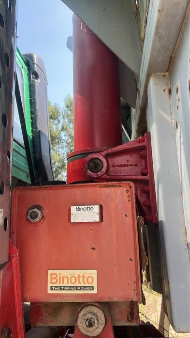 Tracker  8x4 DAF fooden