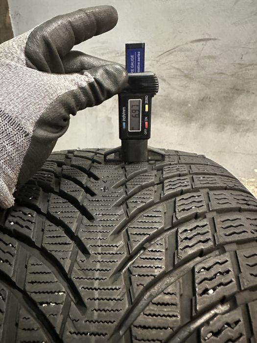 Гума 255/35/19 NOKIAN Snowproof Winter