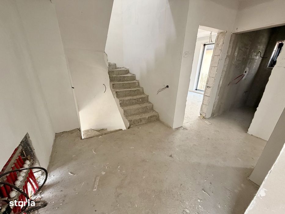 Casa P+2Et+Terasa. 5 cam. Util 185mp. Teren 250mp.