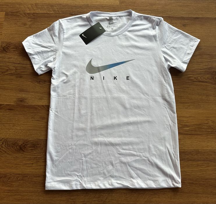 Мъжка,памучна,бяла тениска Nike