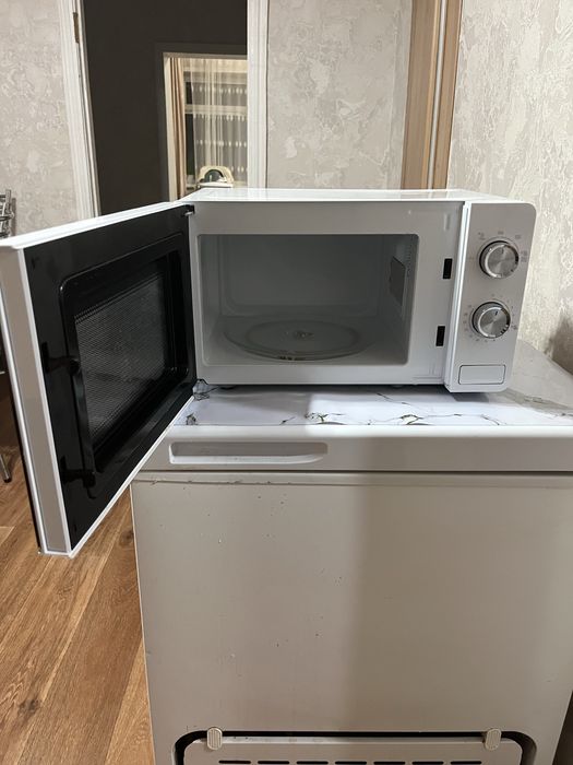 Продам микроволновую печь!23000